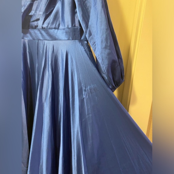 NWT SOLD OUT Cobalt blue sz 6 Mac Duggal gown - Picture 9 of 11